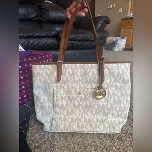 Michael Kors Jet set Bag. In great shape.